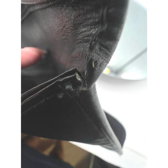 GUCCI Limited Edition Black Vintage Long Leather Card Holder Bi Fold Wallet - Picture 14 of 14